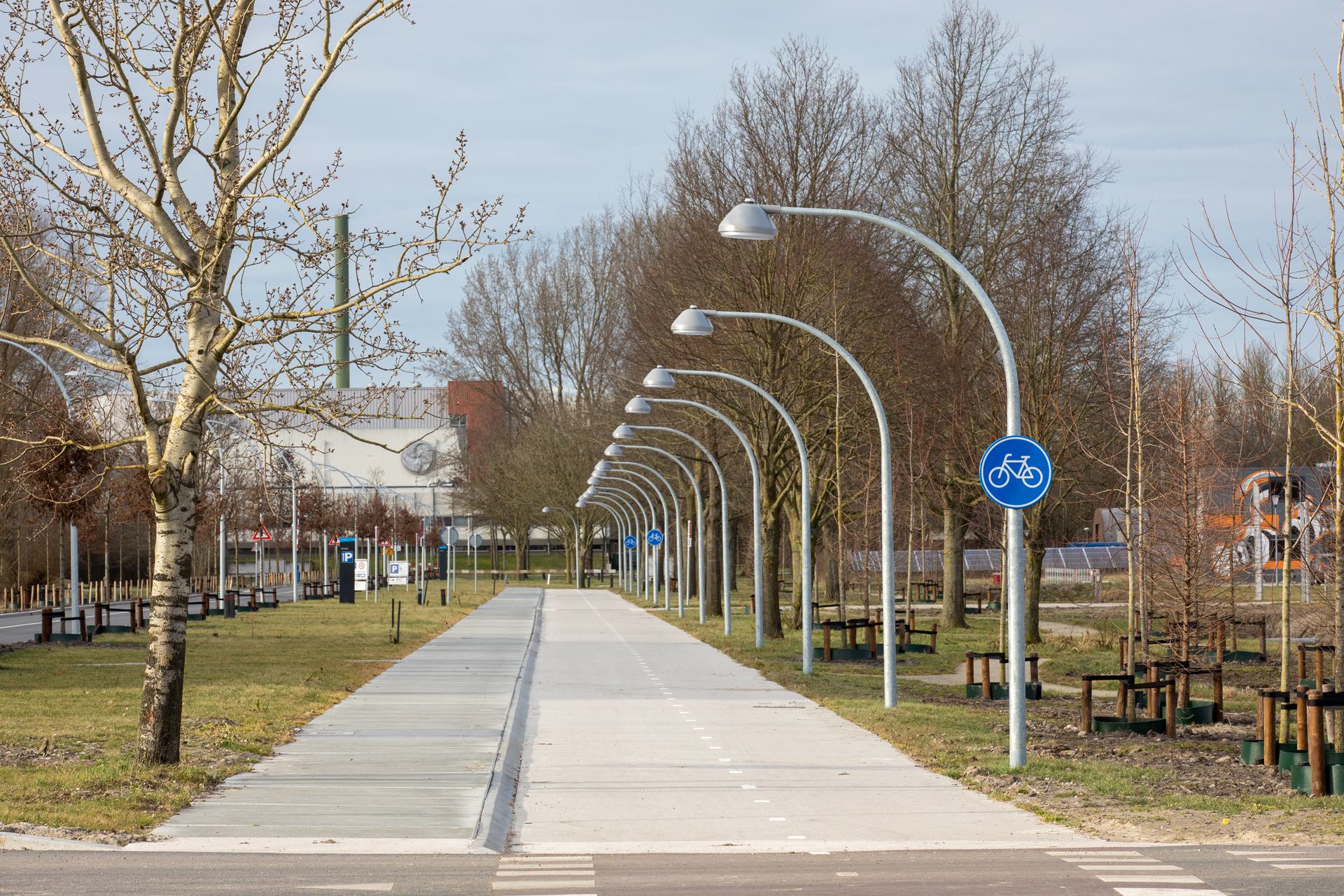 Way side 547 A2747 web