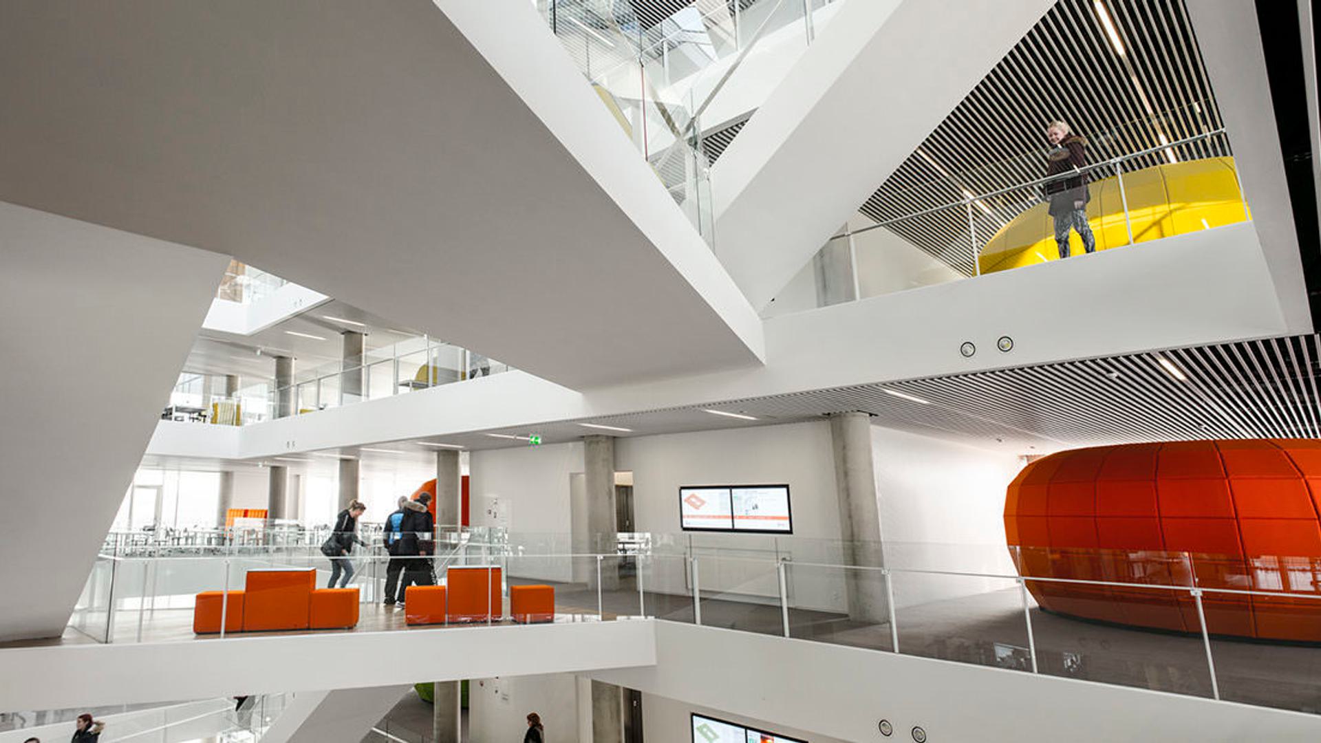 VUC 14 aart architects JML low