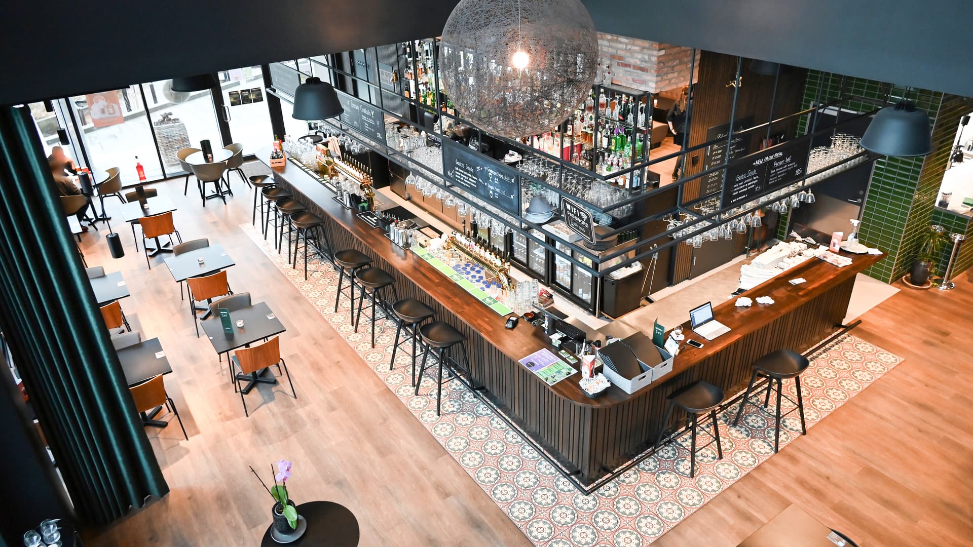 AART Gastropub 5 adjusted